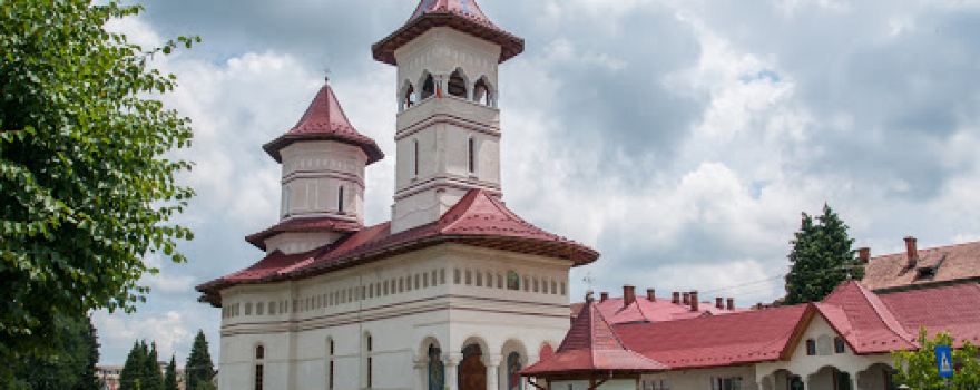 Biserica Sfinții Împărați Constantin și Elena