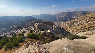Sheq Al-Reesh Trail