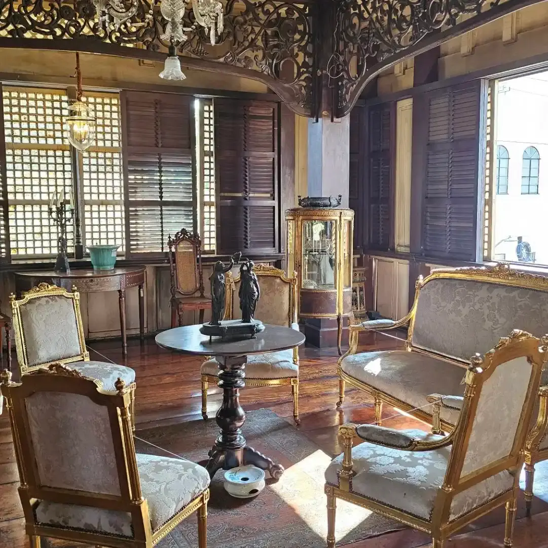 Hotels near Casa Manila