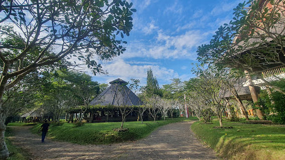 Giang Dien waterfall