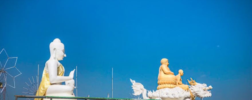 Wat Si Yaek Charoenporn