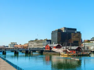Boston Tea Party Ships & Museum