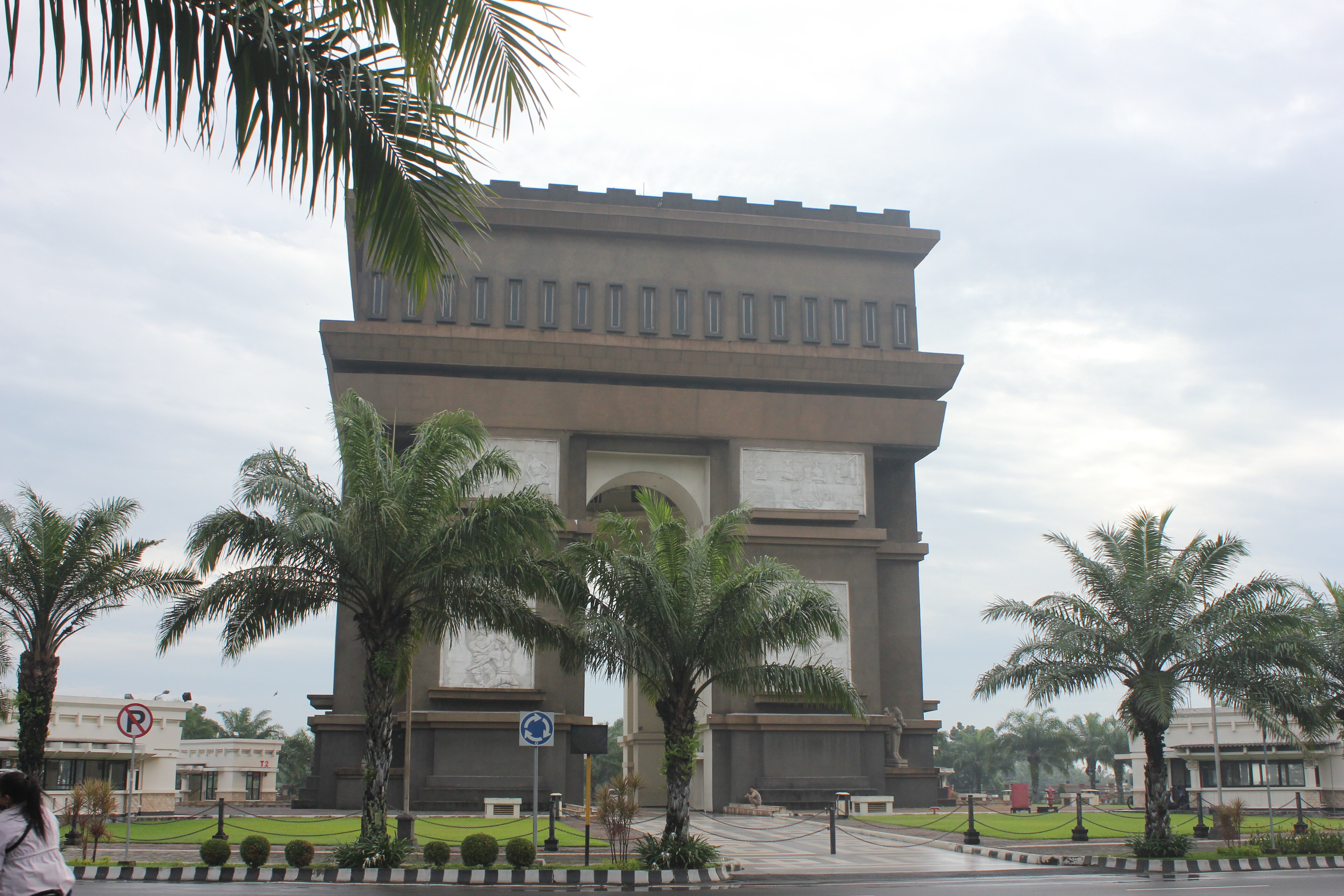 Simpang Lima Gumul – Landmark Ikonik Kediri
