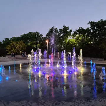 Cosmopolis Fountain