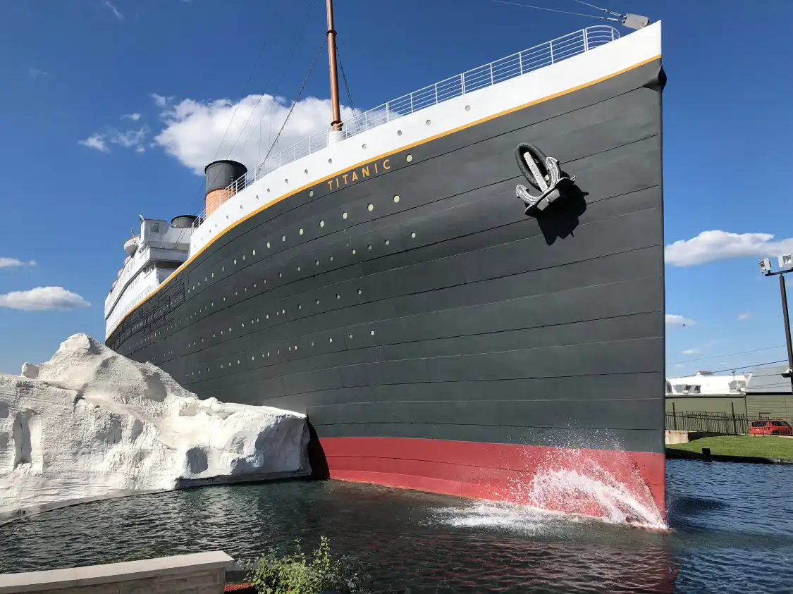 Hotels near TITANIC Museum Attraction