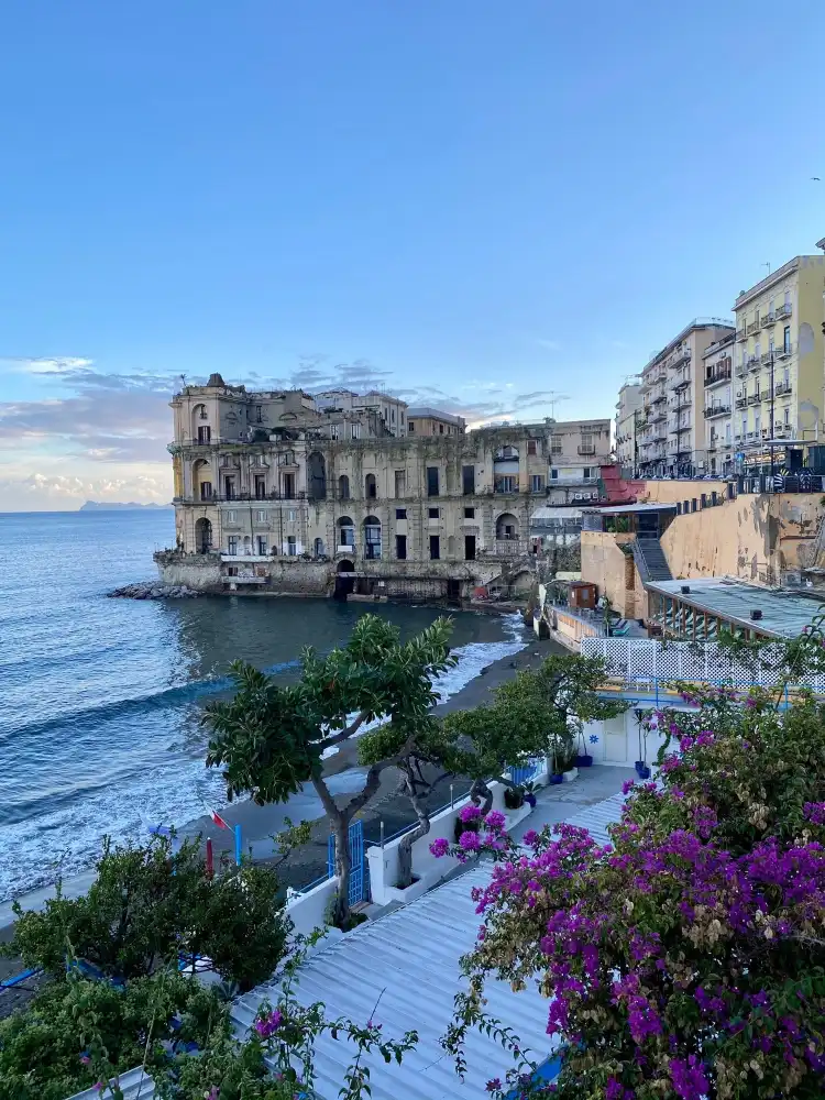 Hotel in zona Palazzo donn'Anna