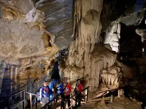 Phu Pha Phet Cave