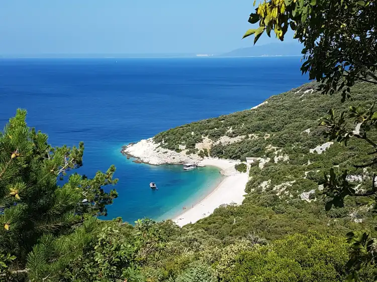 Hotels in Lubenice