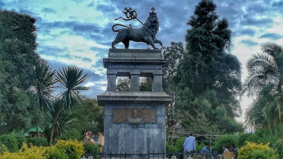 Menelik II Square