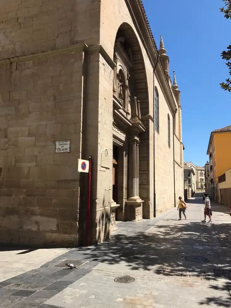 Hotel in zona Parroquia de Santa Maria de Valvanera