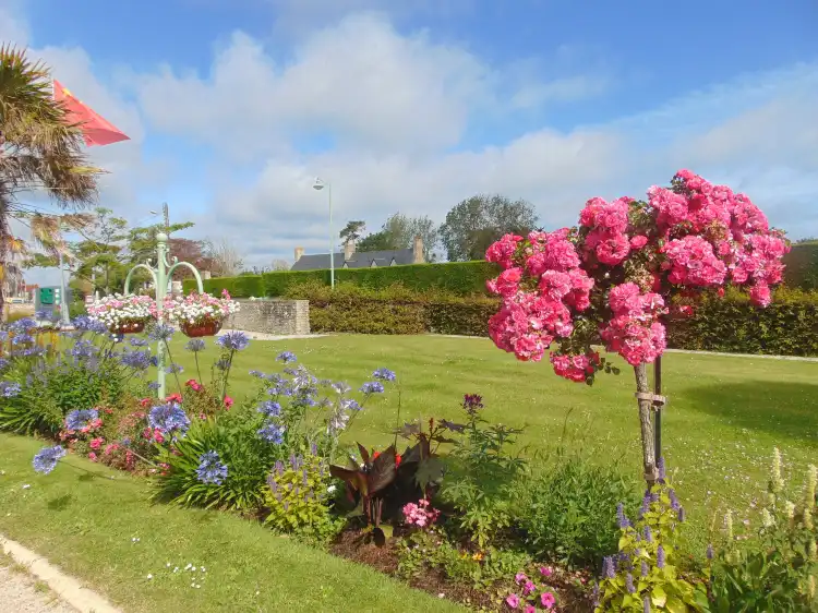 Hotels in Grandcamp-Maisy