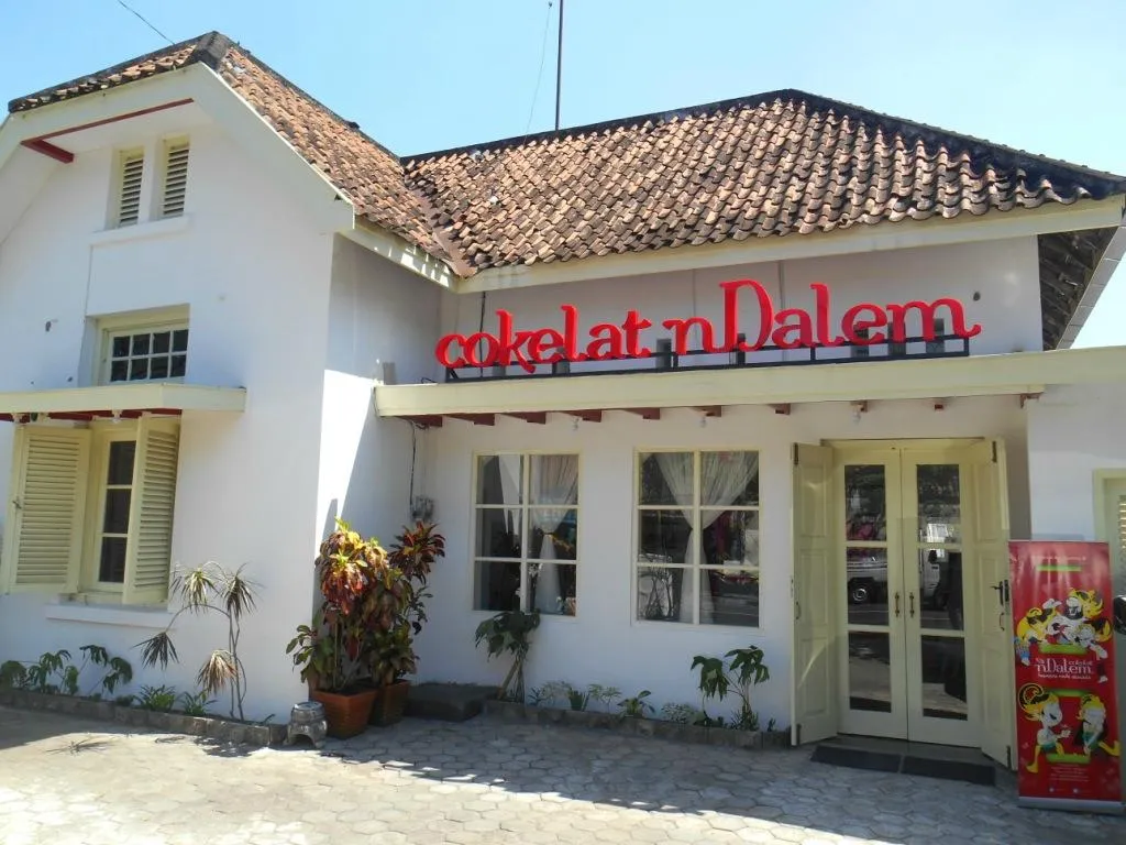 3_Gerai & Museum Cokelat nDalem
