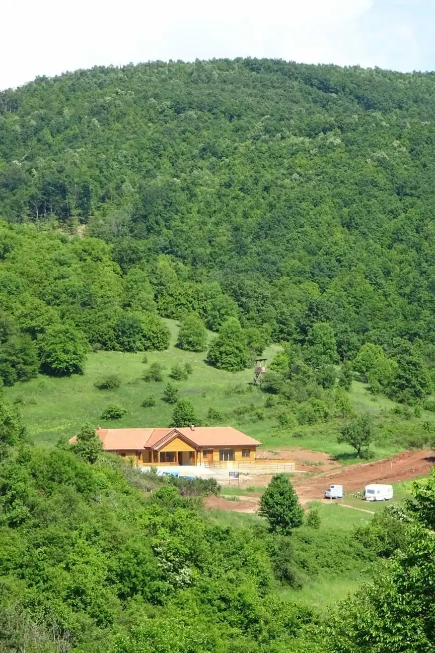 Hotels near Cerje Cave