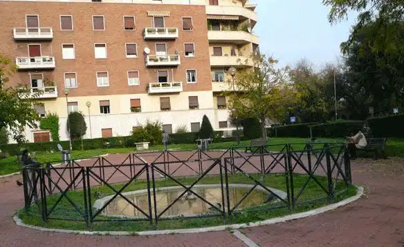 Hotel in zona Fontana-sarcofago di largo Amba Aradam