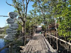 Pantai Batu Bedil