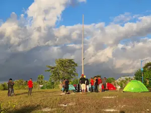 Wisata Camping Besteke Fatukopa