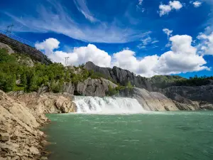 Fjellhaugvatn foss