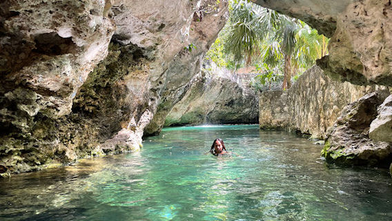 Cenote "La Casa Del Alux"