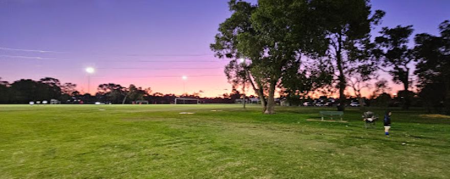Kingfisher Oval
