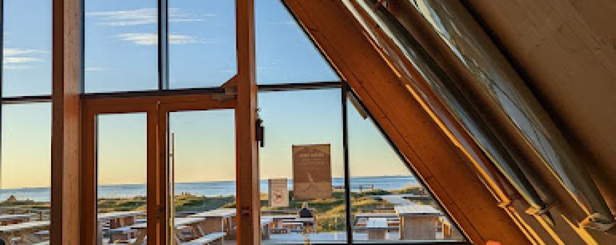 Lofoten Beach Camp
