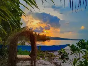 Yanain Beach - Hulaliu