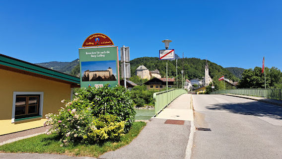 Burg Golling