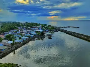 Tribun Pantai Seruni