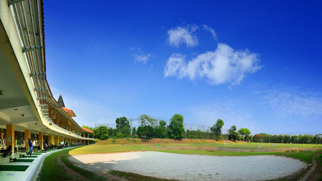 Golf Pringgondani Driving Range