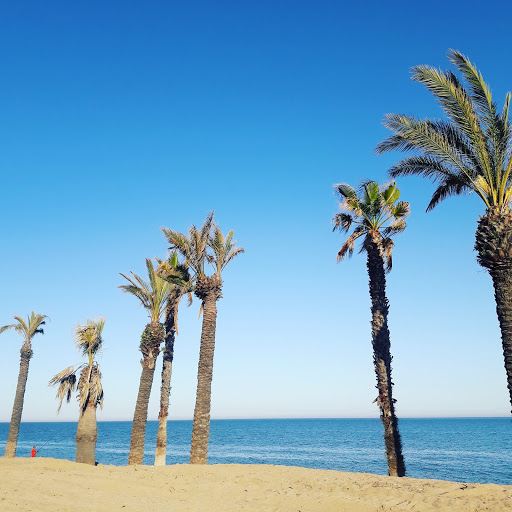Compare 5 airports near Santa Susanna
