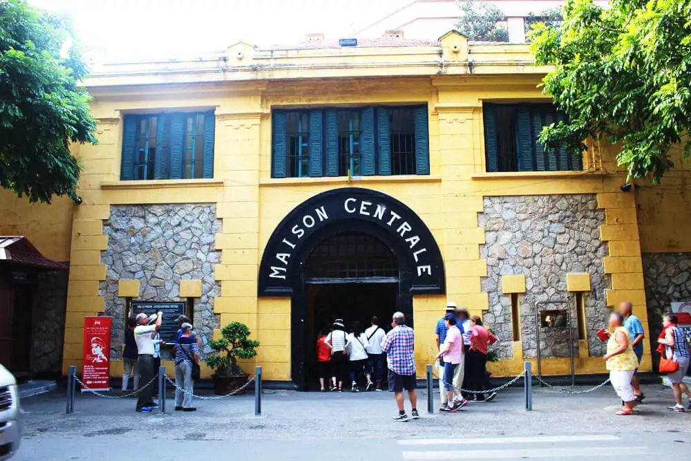 ホアロー収容所跡