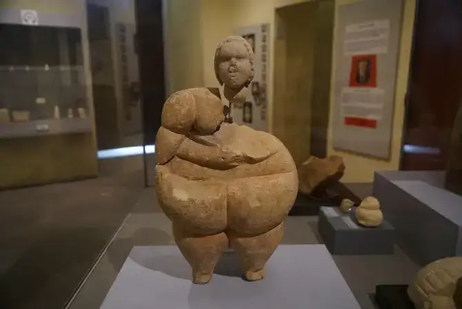 国立考古学博物館