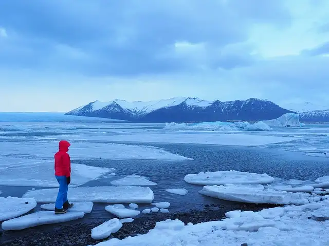ヨークルスアゥルロゥン氷河湖