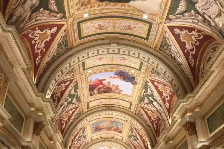 グランドカナル・ショッパーズ