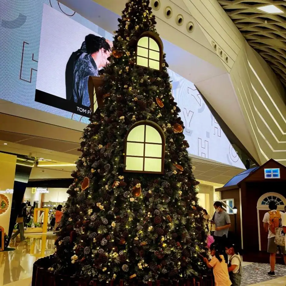 聖誕樹2022 – 元朗 YOHO MALL 