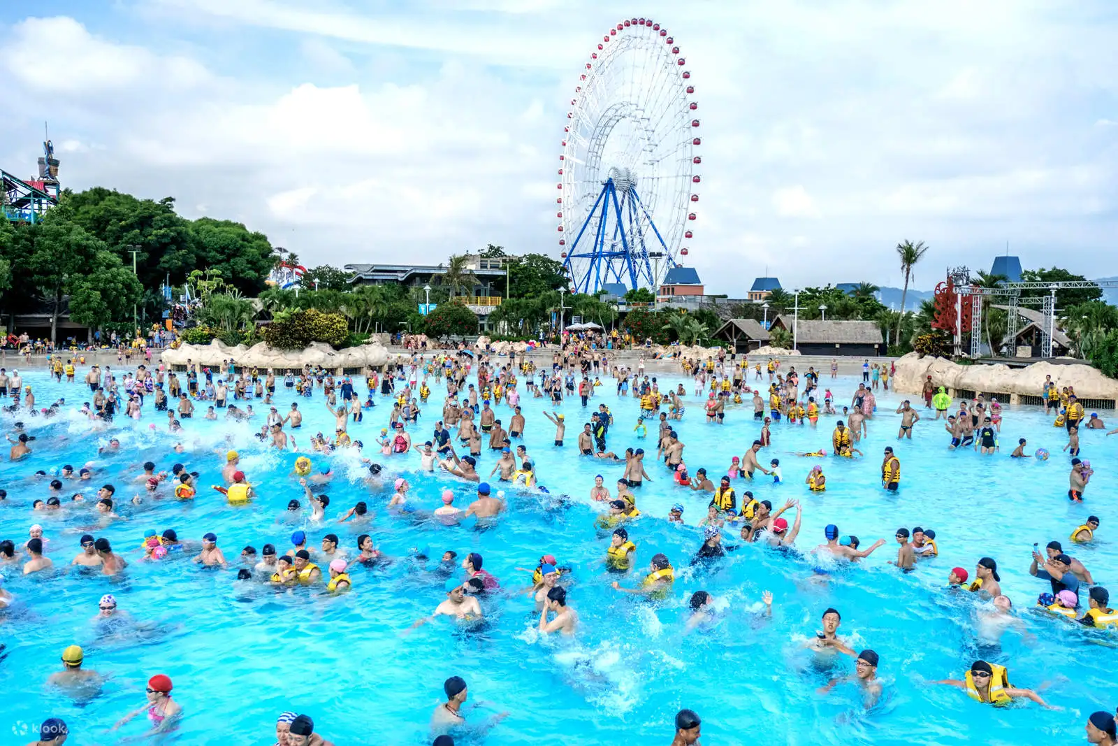 麗寶樂園