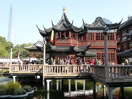 豫園(ユィーユエン)