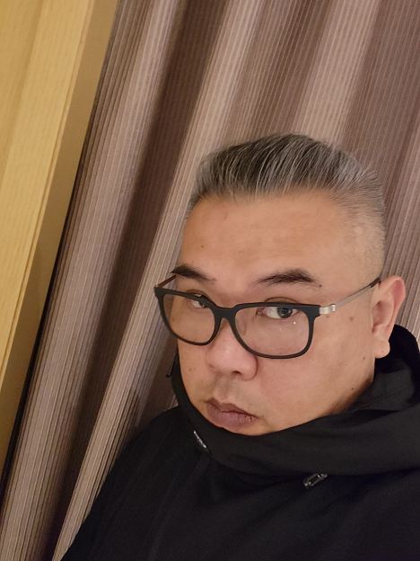 住在地球上的地球人