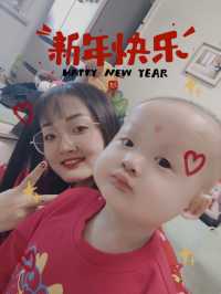 原来是一家人呀