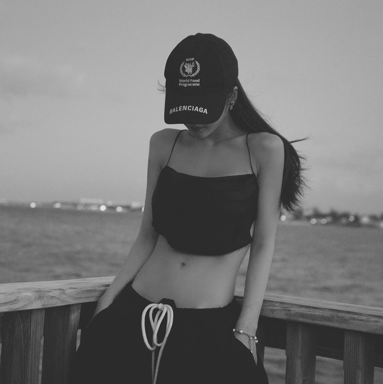 head-img
