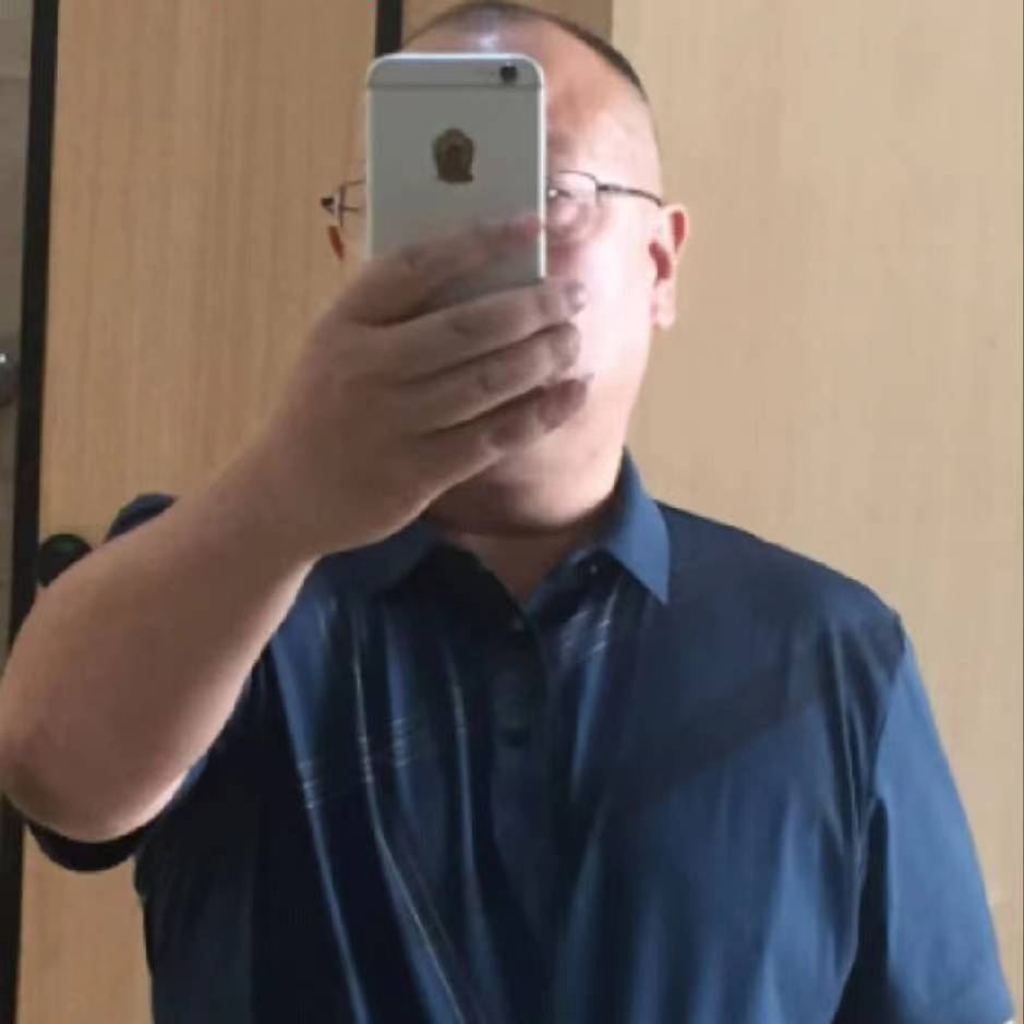 user-avatar