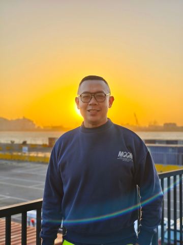 user-avatar