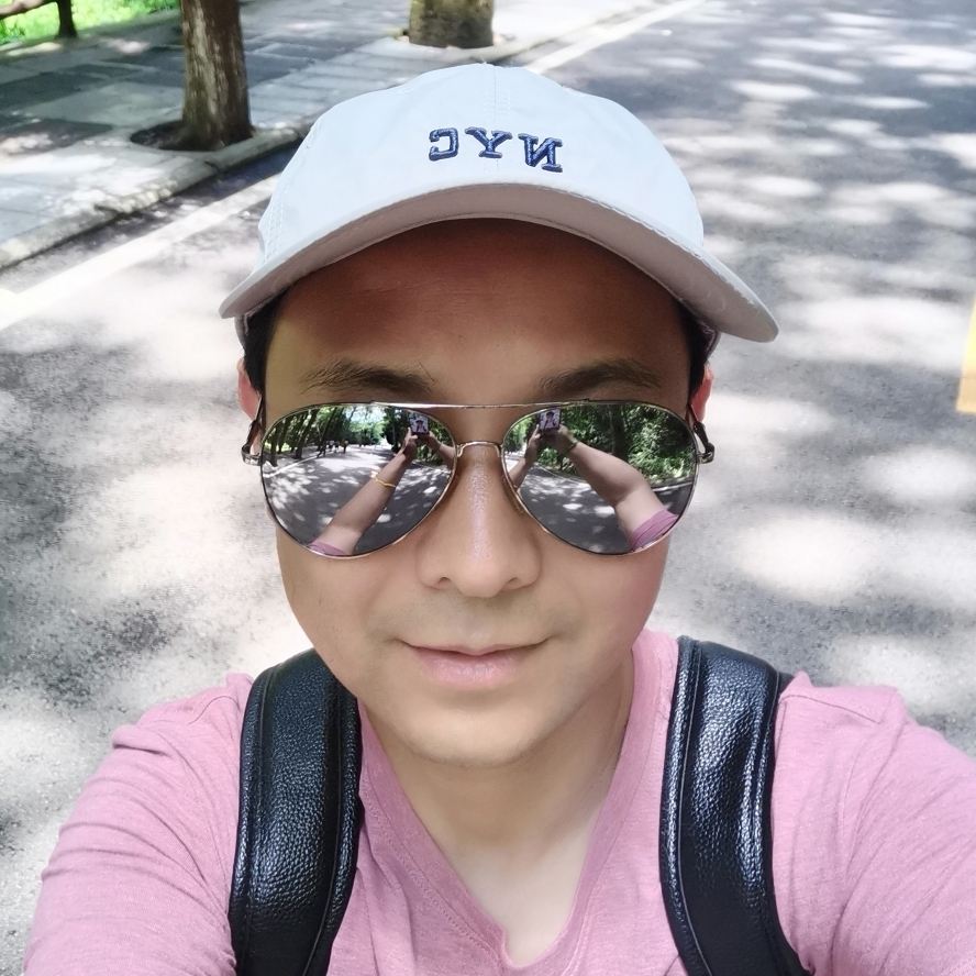 user-avatar