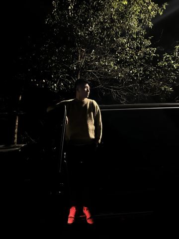 user-avatar