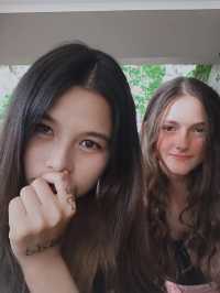 不善言辞的美女