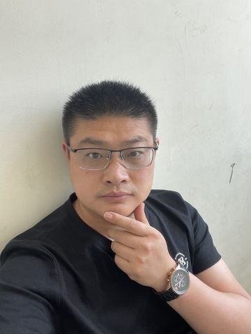 user-avatar