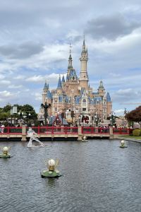 Lisa-cyez 伊茲密爾貝拉克里希爾頓花園酒店優惠