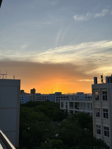 user-avatar
