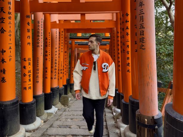 user-avatar
