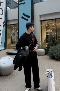 Mark Jeong(C) 海軍隊長飯店優惠