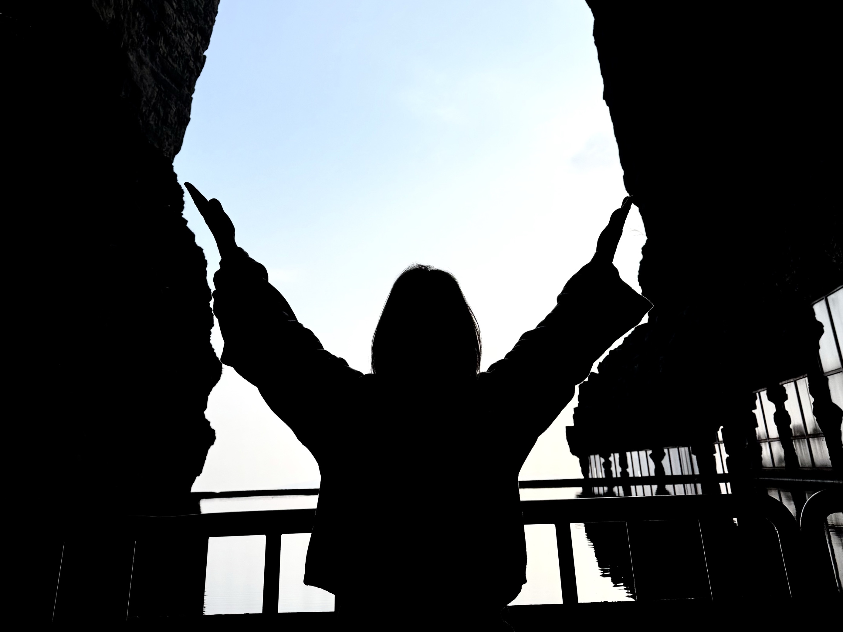 Let’s see the world